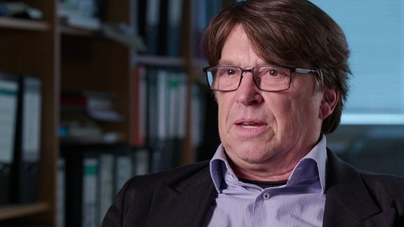 Dr. Christian Booß