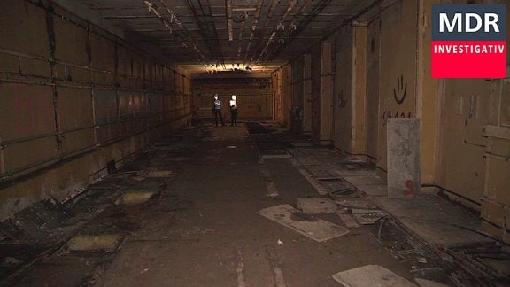 Podcast Cover Bunker